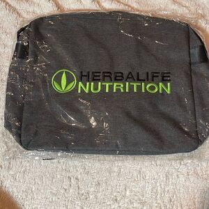 NEW Herbalife nutrition messenger bag